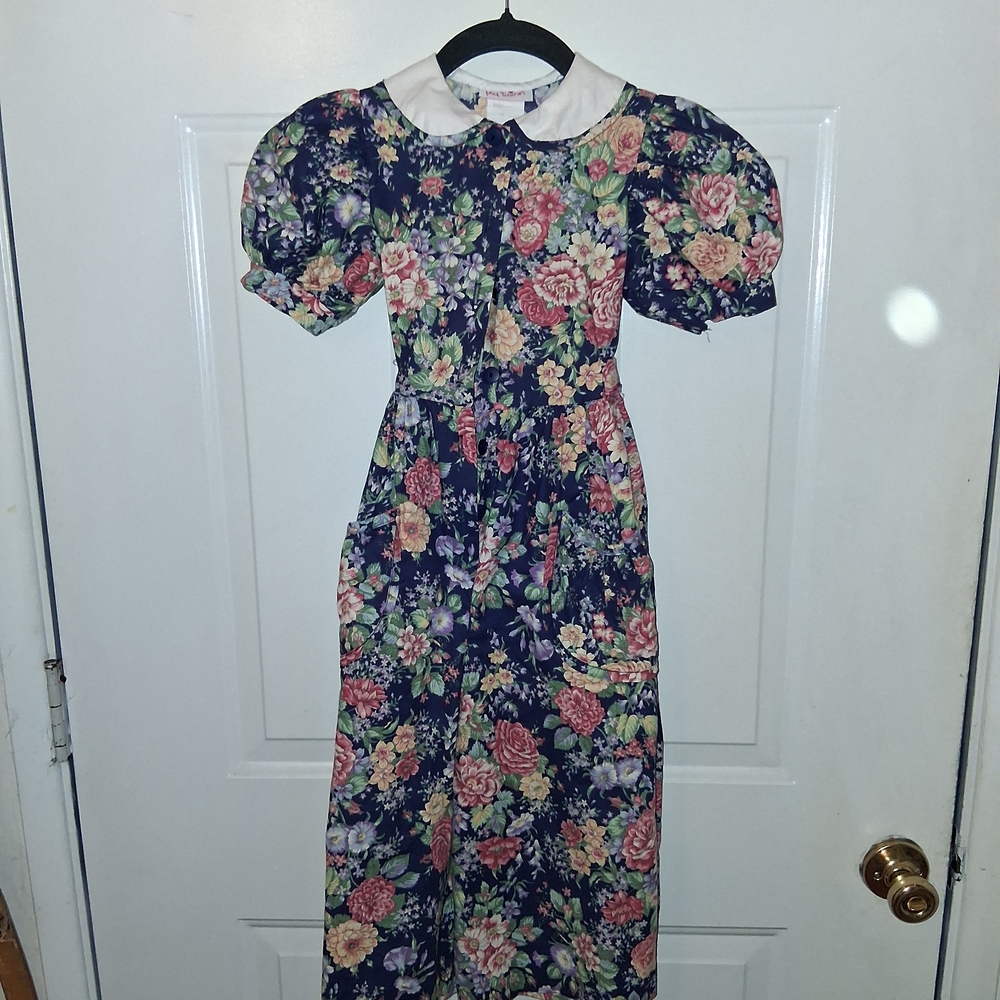 Vintage Floral Kids Front Button-up Jumpsuit with White Collar